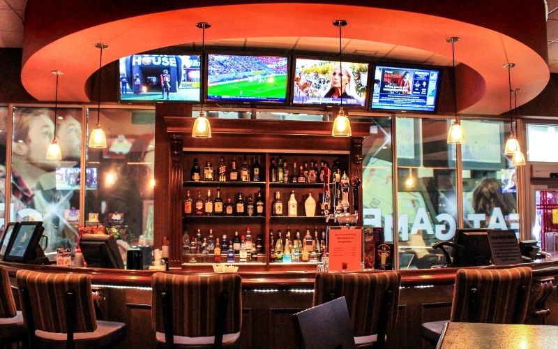 the-zone-bar-and-grill-sports-tvs-
